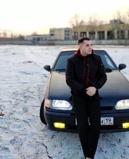 Денис Ушаков